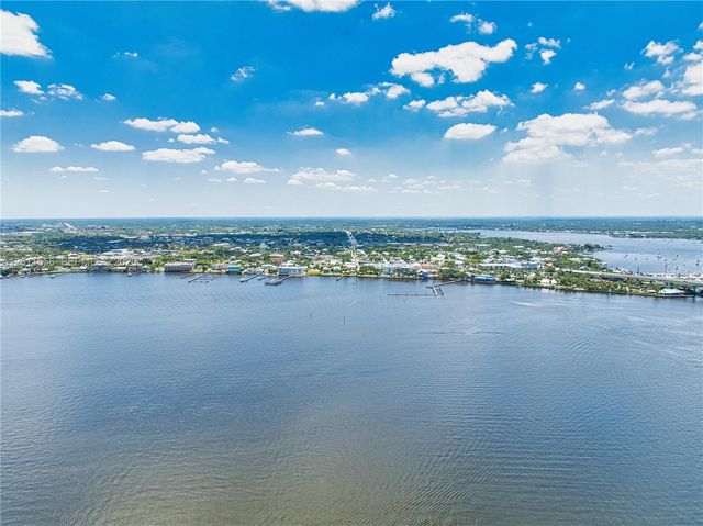 815 NW Flagler Avenue 305, Stuart, FL 34994