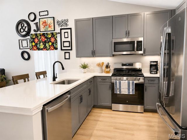 924 Walnut Point Dr Drive, Imperial, MO 63052
