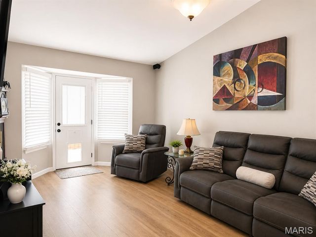 924 Walnut Point Dr Drive, Imperial, MO 63052