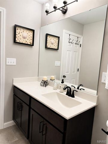 924 Walnut Point Dr Drive, Imperial, MO 63052