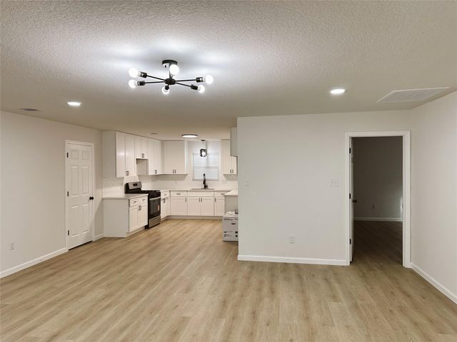 6618 Park Ave, Texas City, TX 77591