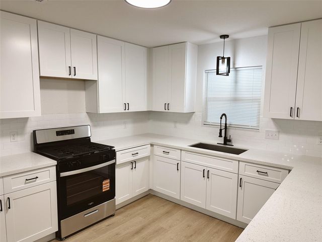 6618 Park Ave, Texas City, TX 77591