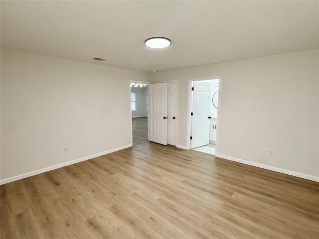 6618 Park Ave, Texas City, TX 77591