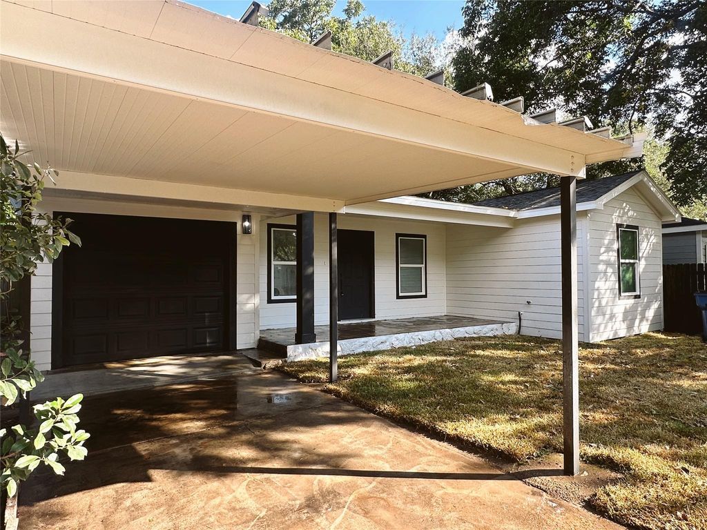 6618 Park Ave, Texas City, TX 77591