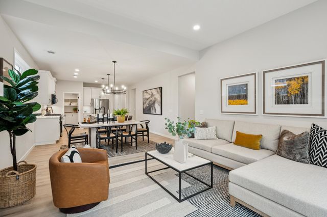 19124 Cloverleaf Way, Farmington, MN 55024