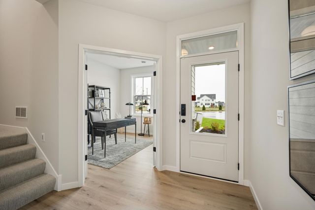 19124 Cloverleaf Way, Farmington, MN 55024