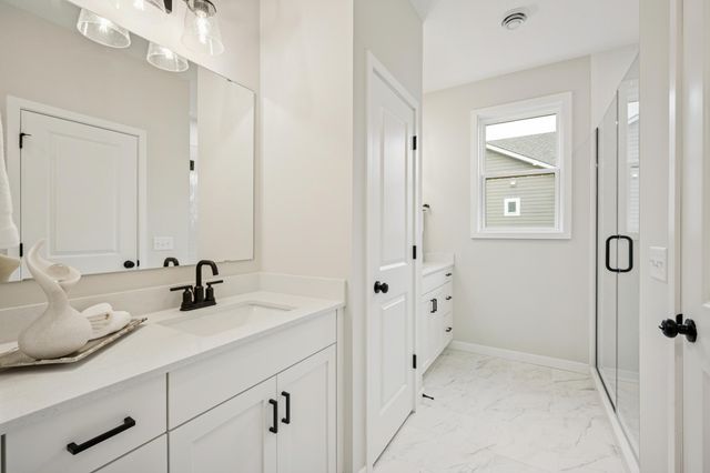 19124 Cloverleaf Way, Farmington, MN 55024