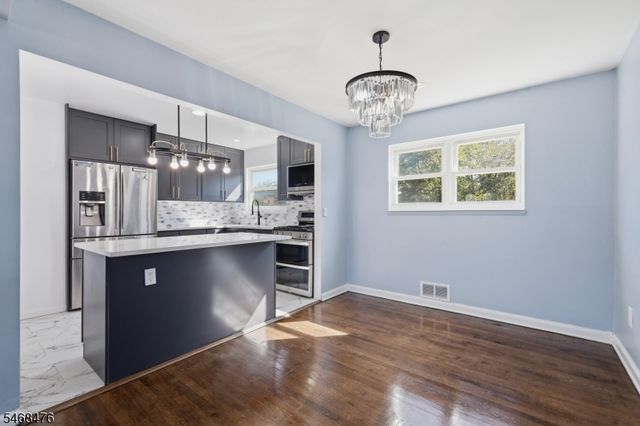 7 Winthrop Rd, Franklin Twp., NJ 08873