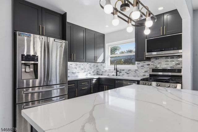 7 Winthrop Rd, Franklin Twp., NJ 08873