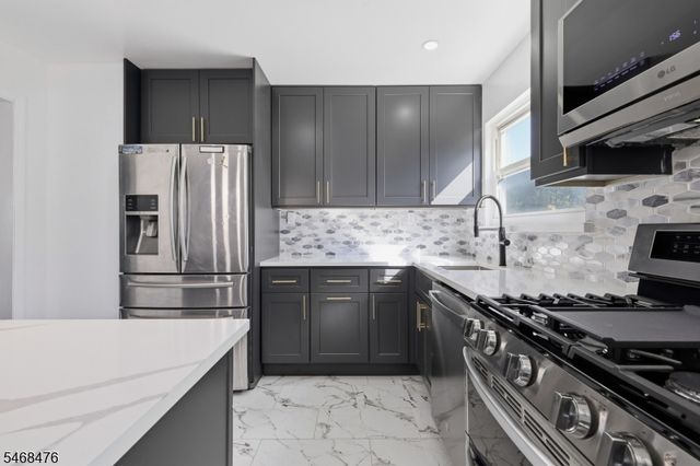 7 Winthrop Rd, Franklin Twp., NJ 08873