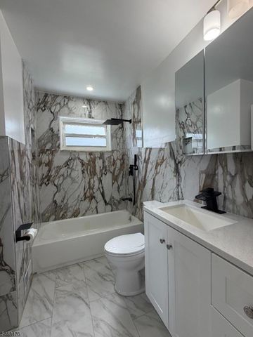 7 Winthrop Rd, Franklin Twp., NJ 08873