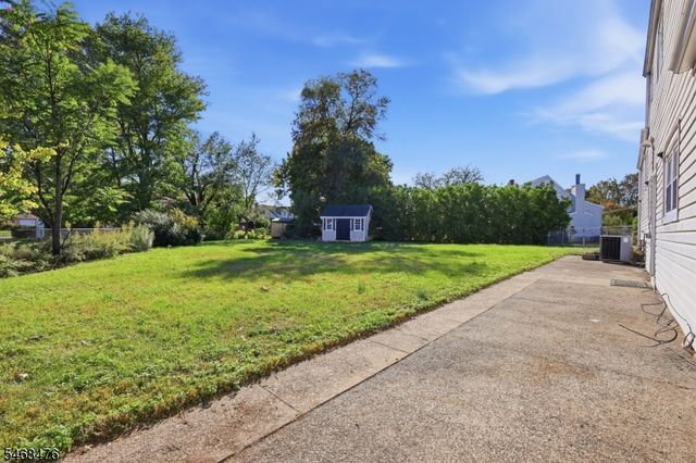 7 Winthrop Rd, Franklin Twp., NJ 08873
