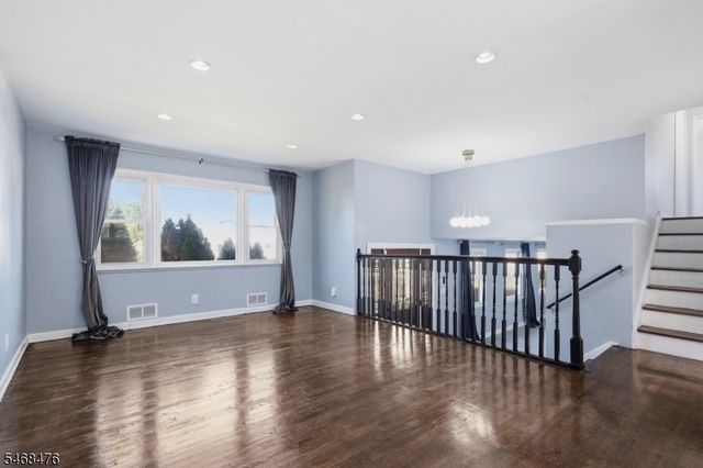 7 Winthrop Rd, Franklin Twp., NJ 08873
