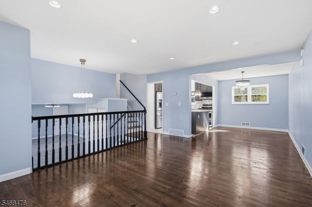 7 Winthrop Rd, Franklin Twp., NJ 08873