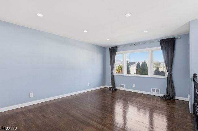 7 Winthrop Rd, Franklin Twp., NJ 08873