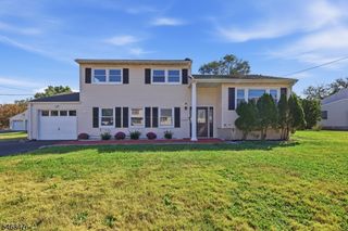 7 Winthrop Rd, Franklin Twp., NJ 08873