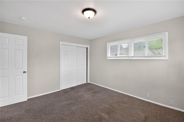 11400 Sycamore Terrace, Kansas City, MO 64134