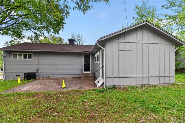 11400 Sycamore Terrace, Kansas City, MO 64134