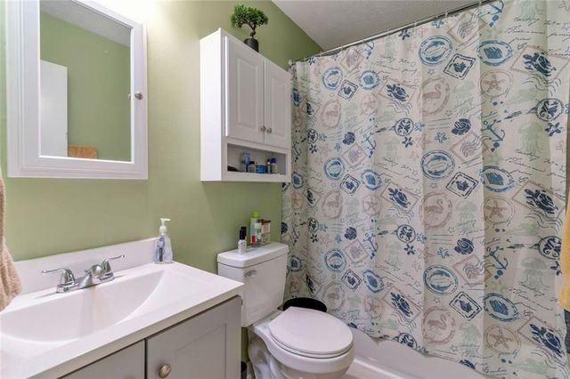 2000 Wendover Drive, Snellville, GA 30078
