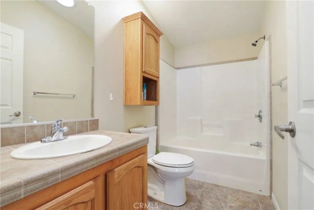 3800 Bradford 28, La Verne, CA 91750