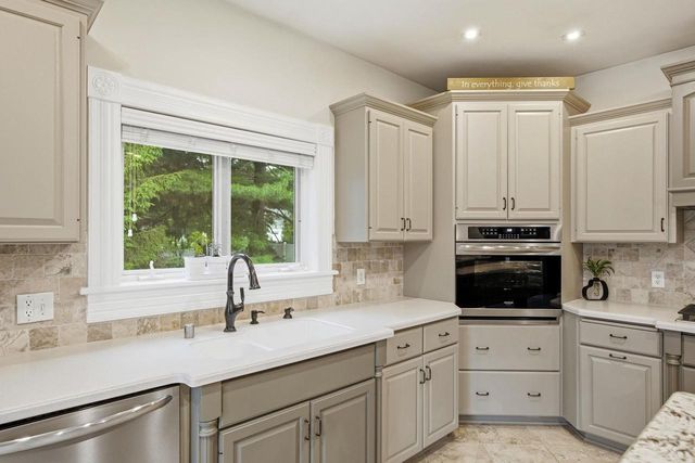 102 N Jefferson Street, Verona, WI 53593