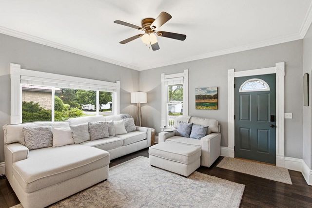 102 N Jefferson Street, Verona, WI 53593