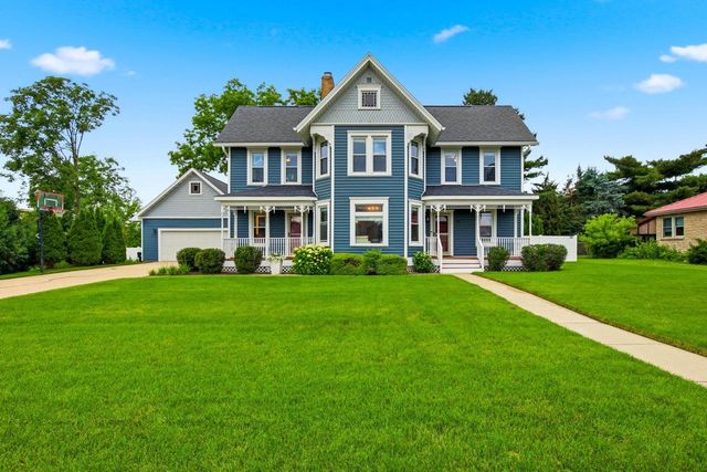 102 N Jefferson Street, Verona, WI 53593