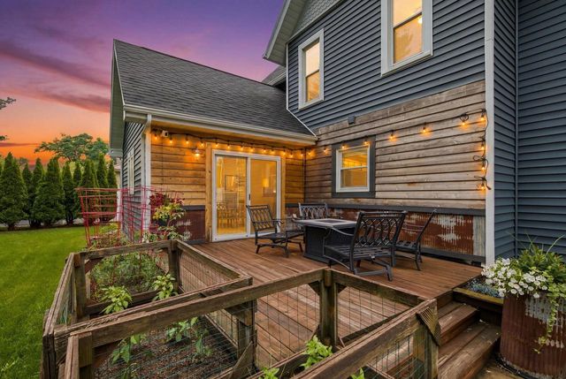 102 N Jefferson Street, Verona, WI 53593