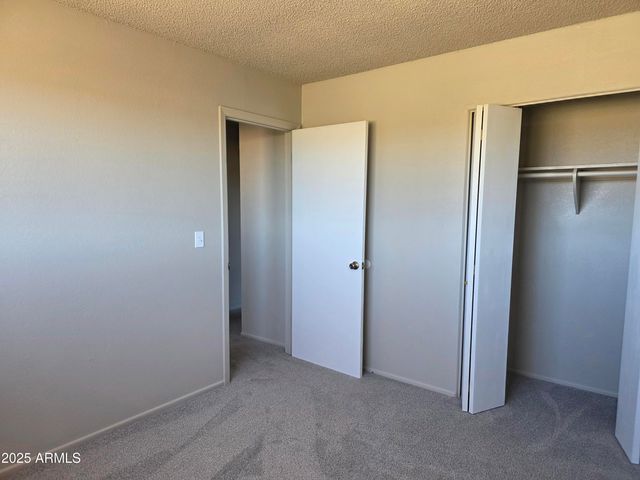 610 S 11th Place W, St Johns, AZ 85936