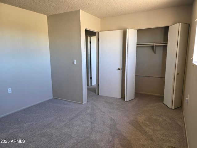 610 S 11th Place W, St Johns, AZ 85936