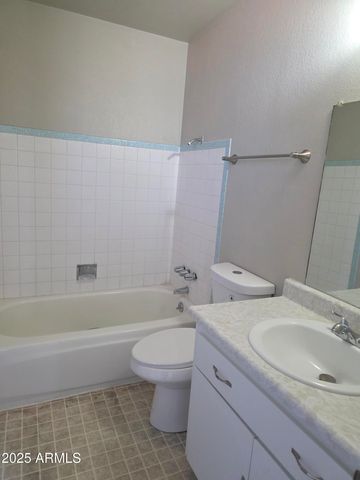 610 S 11th Place W, St Johns, AZ 85936