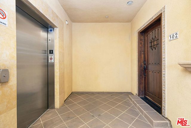 650 E Palm Avenue 302, Burbank, CA 91501