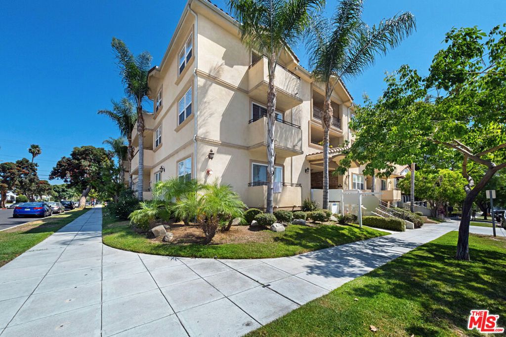 650 E Palm Avenue 302, Burbank, CA 91501