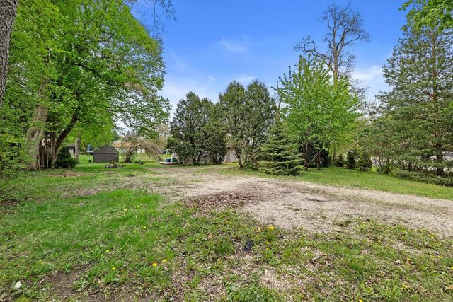 N1137 Spruce ROAD, Genoa City, WI 53128