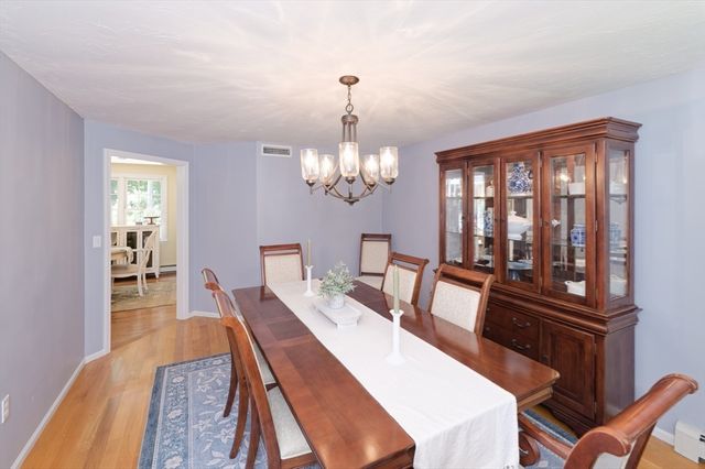 101 Hunter Rd, Uxbridge, MA 01569