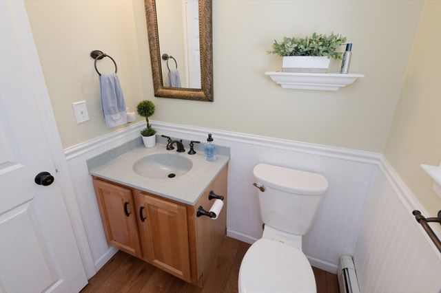 101 Hunter Rd, Uxbridge, MA 01569