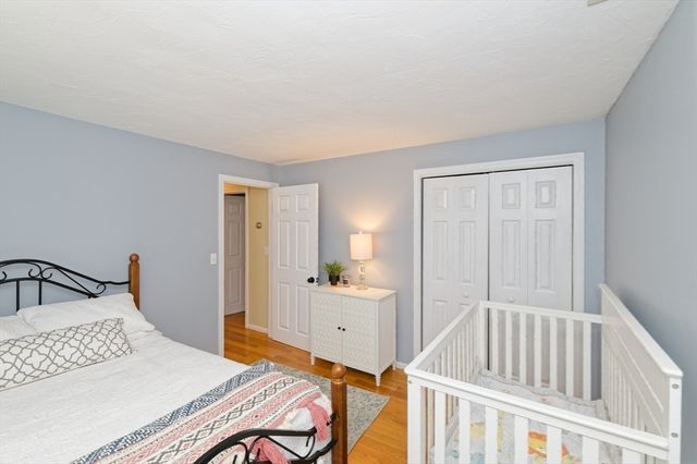 101 Hunter Rd, Uxbridge, MA 01569