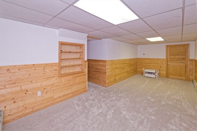 101 Hunter Rd, Uxbridge, MA 01569