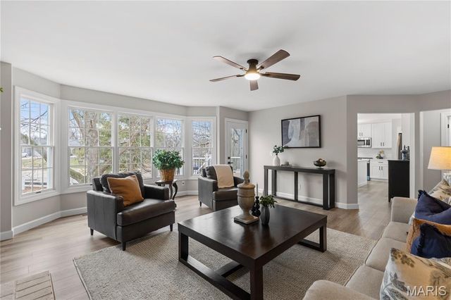 1005 Waldo Lane, St Charles, MO 63304