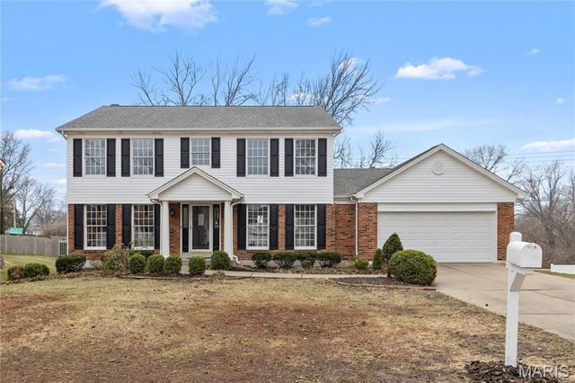 1005 Waldo Lane, St Charles, MO 63304