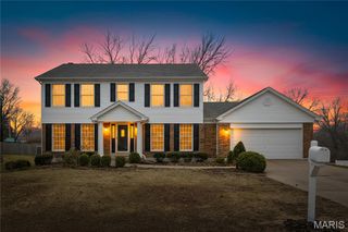 1005 Waldo Lane, St Charles, MO 63304