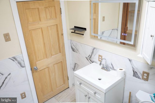 5943 GREENWAY AVE, Philadelphia, PA 19143