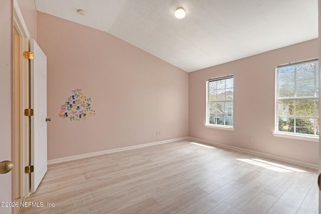 5833 PARKSTONE CROSSING Drive, Jacksonville, FL 32258