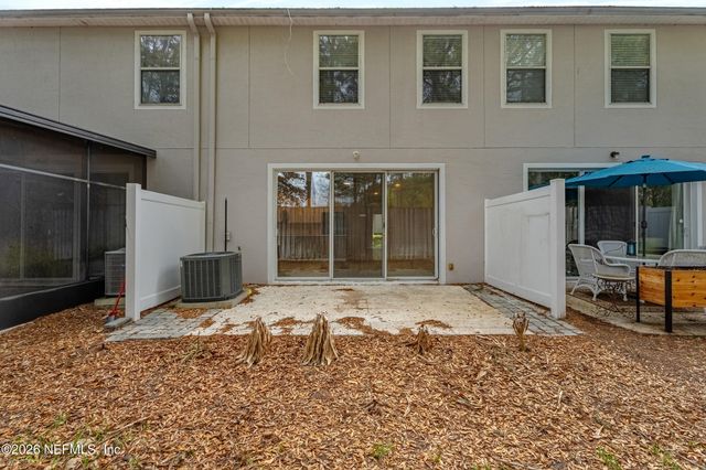 5833 PARKSTONE CROSSING Drive, Jacksonville, FL 32258