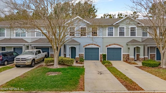 5833 PARKSTONE CROSSING Drive, Jacksonville, FL 32258