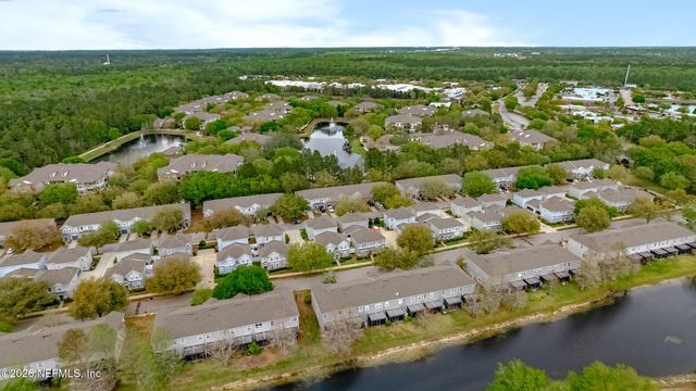 5833 PARKSTONE CROSSING Drive, Jacksonville, FL 32258