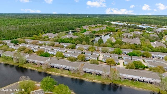 5833 PARKSTONE CROSSING Drive, Jacksonville, FL 32258