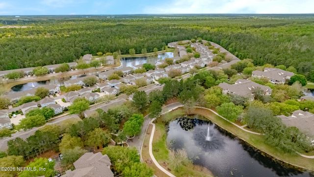 5833 PARKSTONE CROSSING Drive, Jacksonville, FL 32258