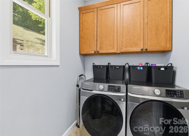 737 Traditions Way, Mars Hill, NC 28754
