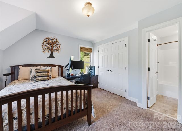 737 Traditions Way, Mars Hill, NC 28754